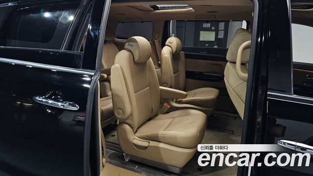 Kia Canival 2020 — photo 17
