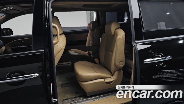 Kia Canival 2020 — photo 18
