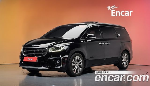Kia Canival 2020 — photo 1