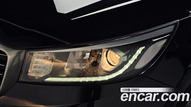 Kia Canival 2020 — photo 8