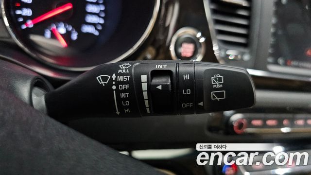 Kia Canival 2020 — photo 30