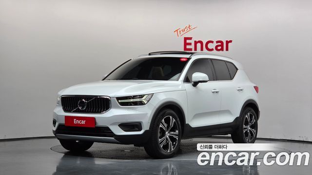 Volvo XC40 2019 — photo 1