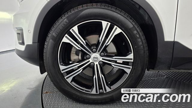 Volvo XC40 2019 — photo 5