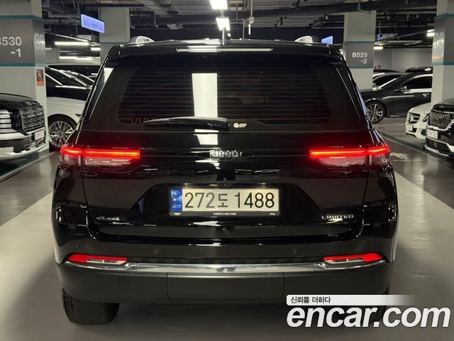 Jeep Cherokee 2023 — photo 4