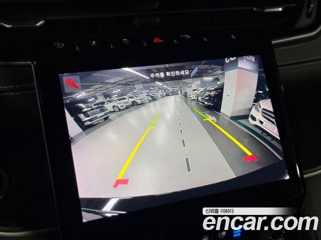 Jeep Cherokee 2023 — photo 18
