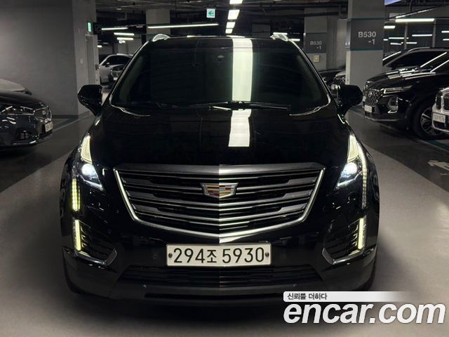 Cadillac XT5 2019 — photo 1