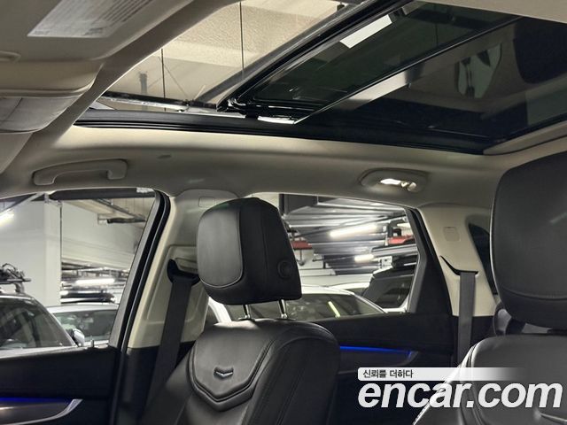 Cadillac XT5 2019 — photo 15