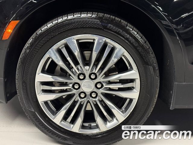 Cadillac XT5 2019 — photo 16