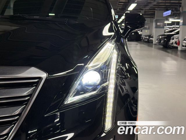 Cadillac XT5 2019 — photo 17