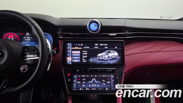 Maserati Grecale 2023 — photo 14
