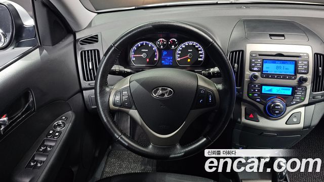 Hyundai i30 2008 — photo 19