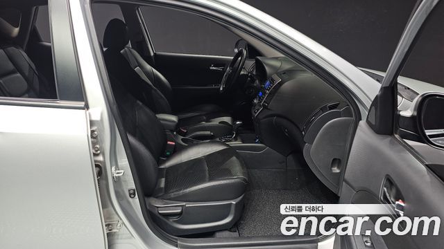 Hyundai i30 2008 — photo 16