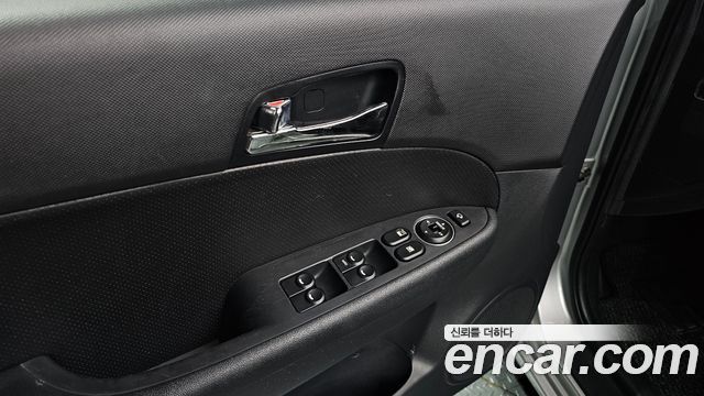 Hyundai i30 2008 — photo 30