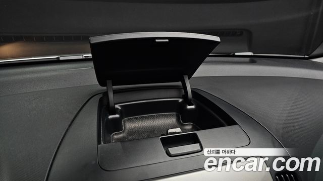Hyundai i30 2008 — photo 31