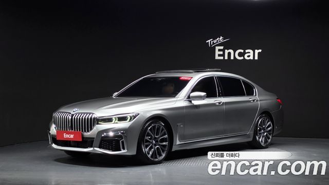BMW 7-Series 2021 — photo 34