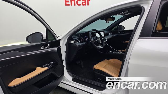 Kia K5 2021 — photo 10