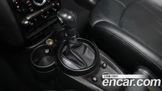 Mini Countryman 2016 — photo 12