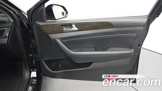 Hyundai Sonata 2017 — photo 14