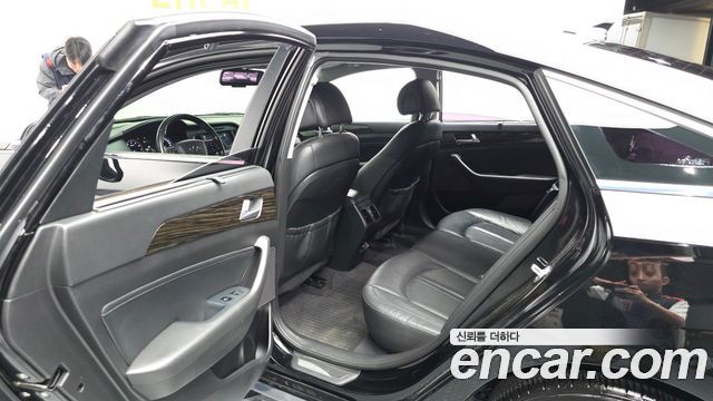 Hyundai Sonata 2017 — photo 16