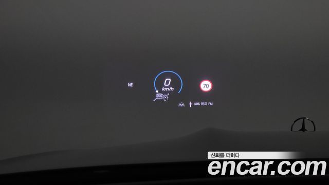 Mercedes-Benz GLS-Class 2022 — photo 11