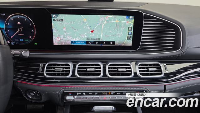 Mercedes-Benz GLS-Class 2022 — photo 15