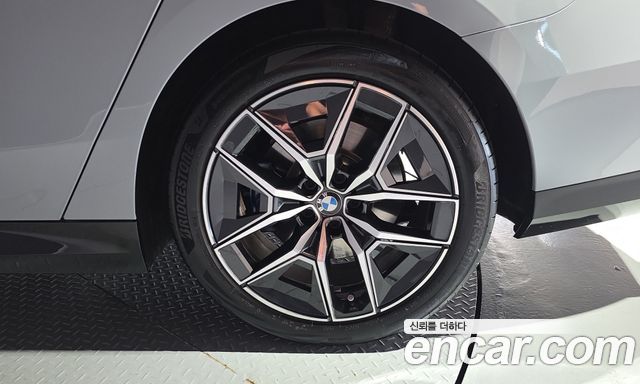 BMW 5-Series 2026 — photo 7