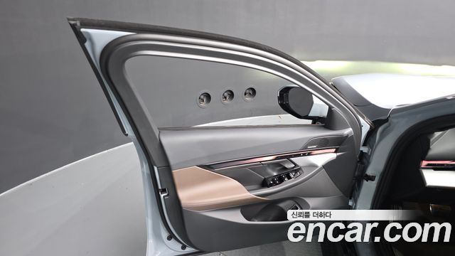 BMW 5-Series 2026 — photo 14