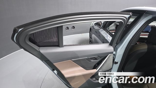 BMW 5-Series 2026 — photo 15