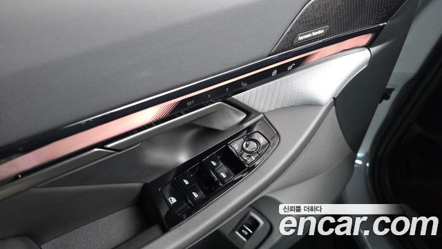 BMW 5-Series 2026 — photo 29