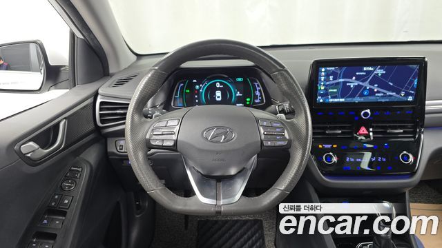 Hyundai Ioniq 2020 — photo 13