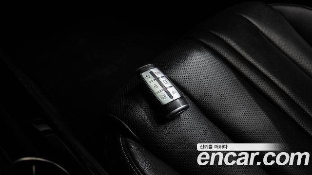 Genesis G80 2021 — photo 21