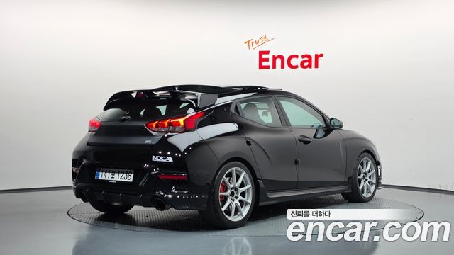 Hyundai Veloster 2022 — photo 2