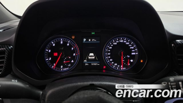 Hyundai Veloster 2022 — photo 11