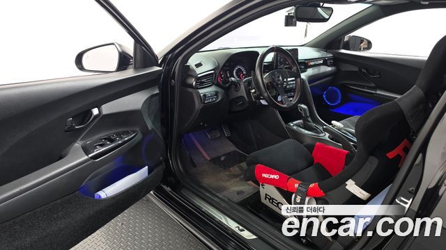 Hyundai Veloster 2022 — photo 13