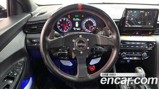 Hyundai Veloster 2022 — photo 19
