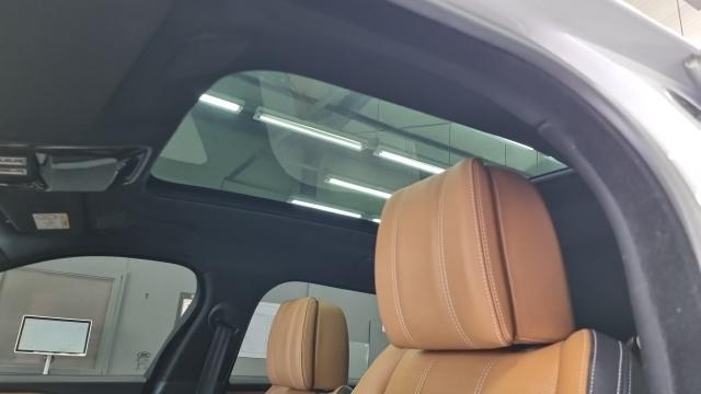 Land Rover Range Rover Velar 2021 — photo 14