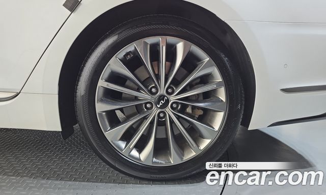Kia K9 2022 — photo 7
