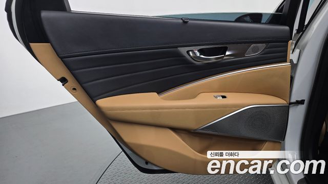 Kia K9 2022 — photo 15