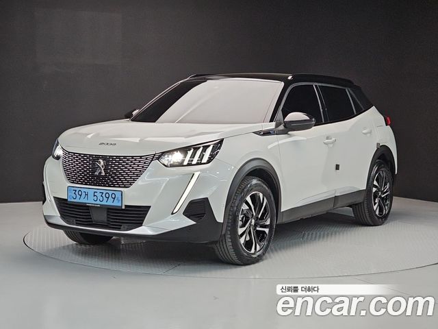 Peugeot 2008 2023 — photo 1