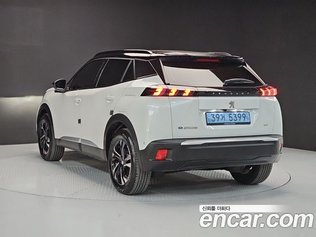 Peugeot 2008 2023 — photo 4