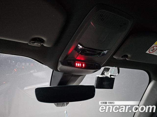Peugeot 2008 2023 — photo 15
