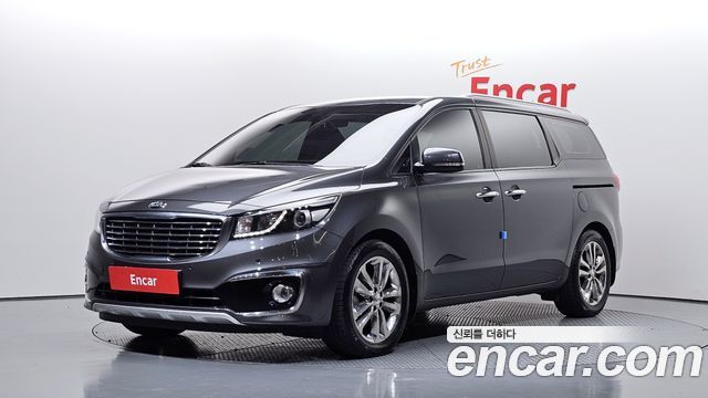 Kia Canival 2016 — photo 1