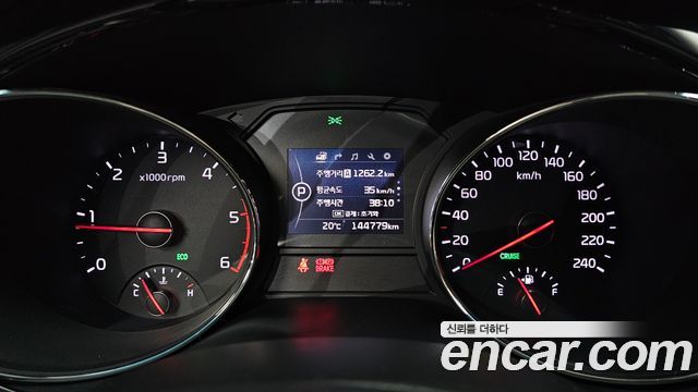 Kia Canival 2016 — photo 8