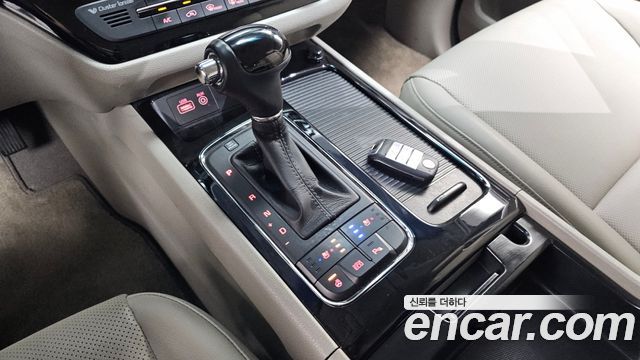 Kia Canival 2016 — photo 9