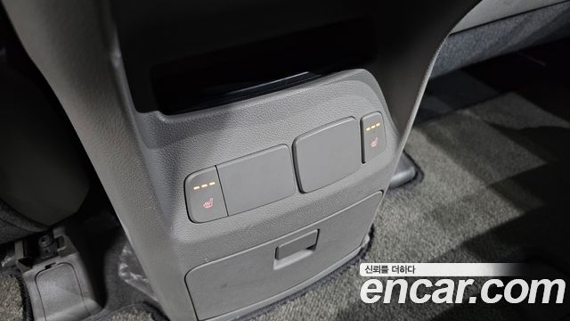 Kia Canival 2016 — photo 19