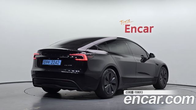 Tesla Model 3 2024 — photo 2