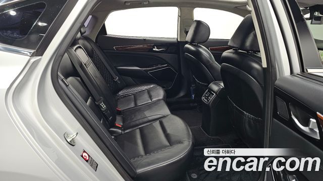 Kia K7 2016 — photo 18
