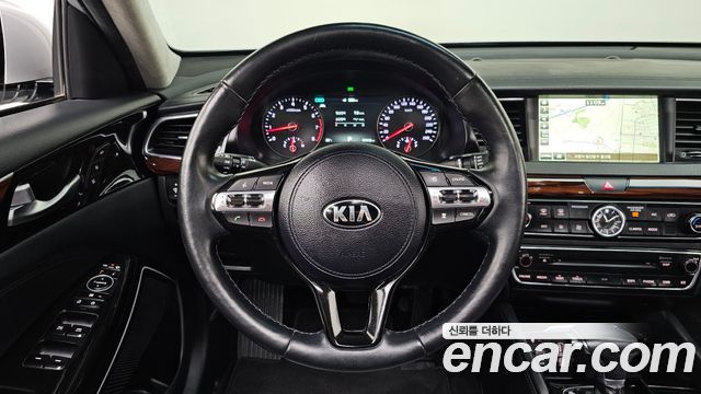Kia K7 2016 — photo 19