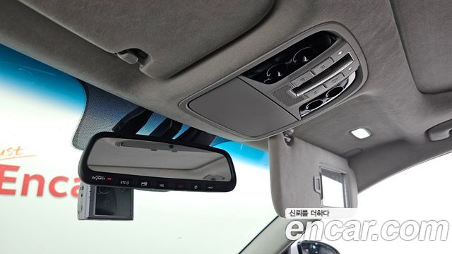 Kia K7 2016 — photo 23
