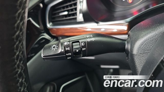 Kia K7 2016 — photo 26